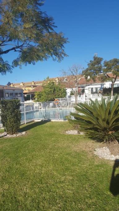 House W Shared Pool, Perfect For Small Families Fuengirola Exterior foto